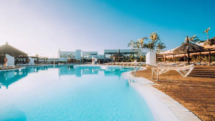 Hl Club Playa Blanca Hotel